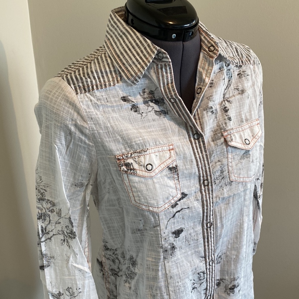 Aventura White and Brown Floral Button-Down Shirt